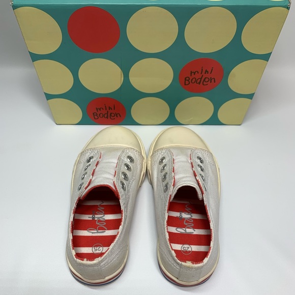 Mini Boden shoes - Picture 6 of 13